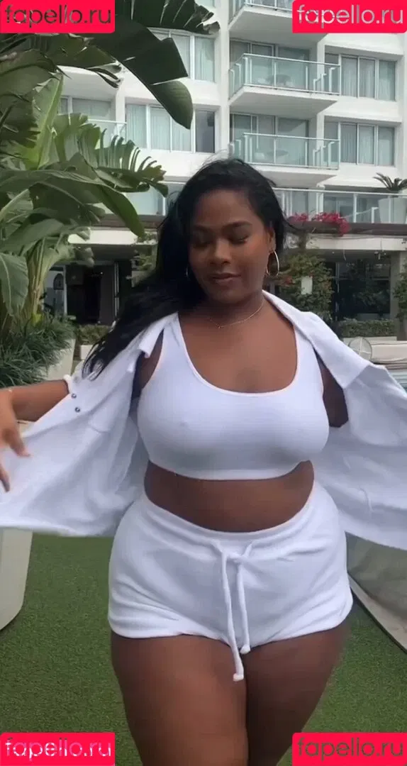 Zoe Chin Loy Onlyfans Photo Gallery 