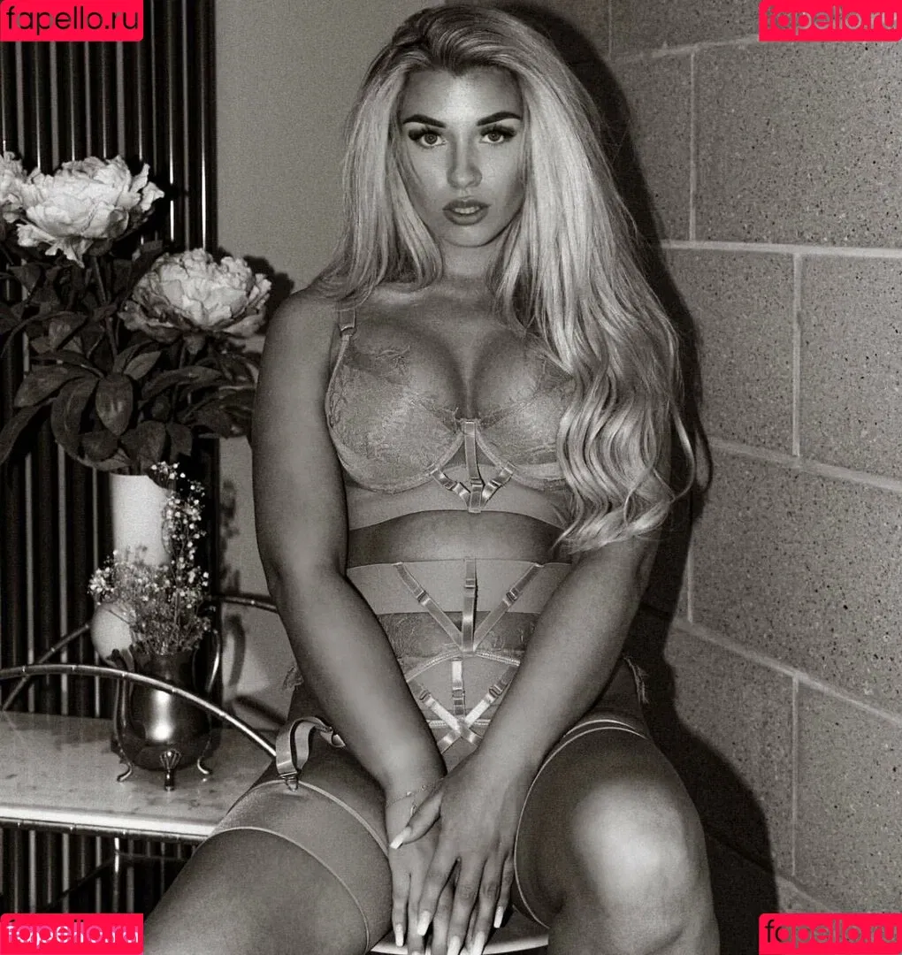Ellie May Onlyfans Photo Gallery 
