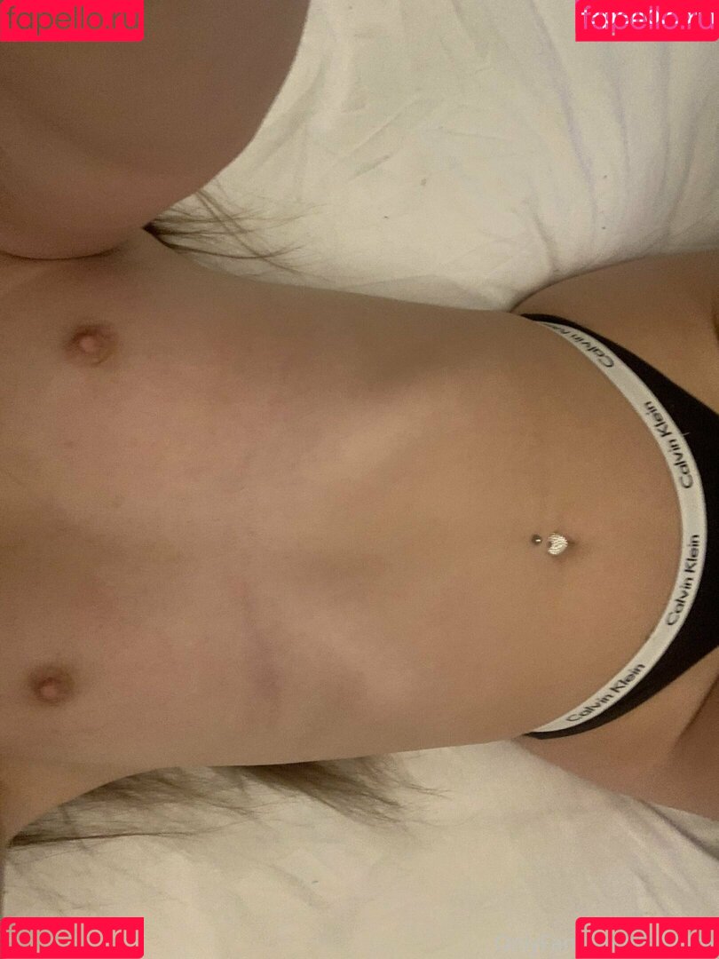 Ellie May Onlyfans Photo Gallery 