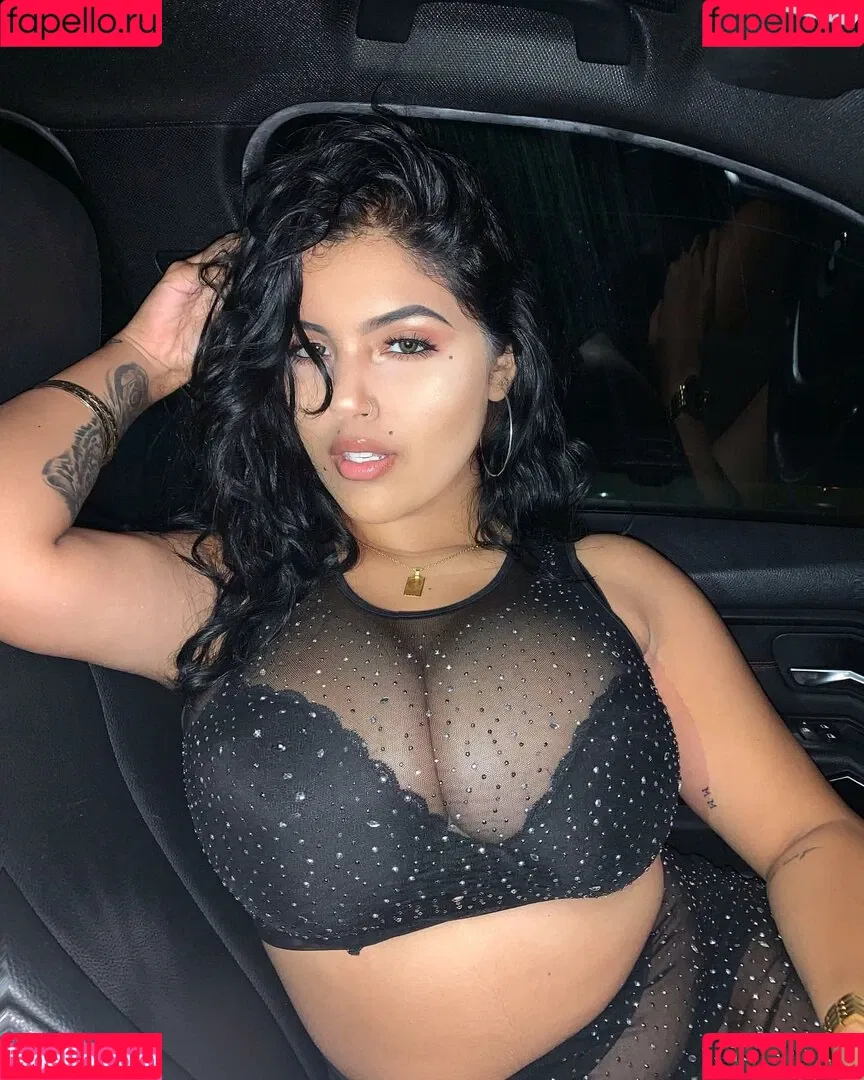 Marian Tatte Onlyfans Photo Gallery 