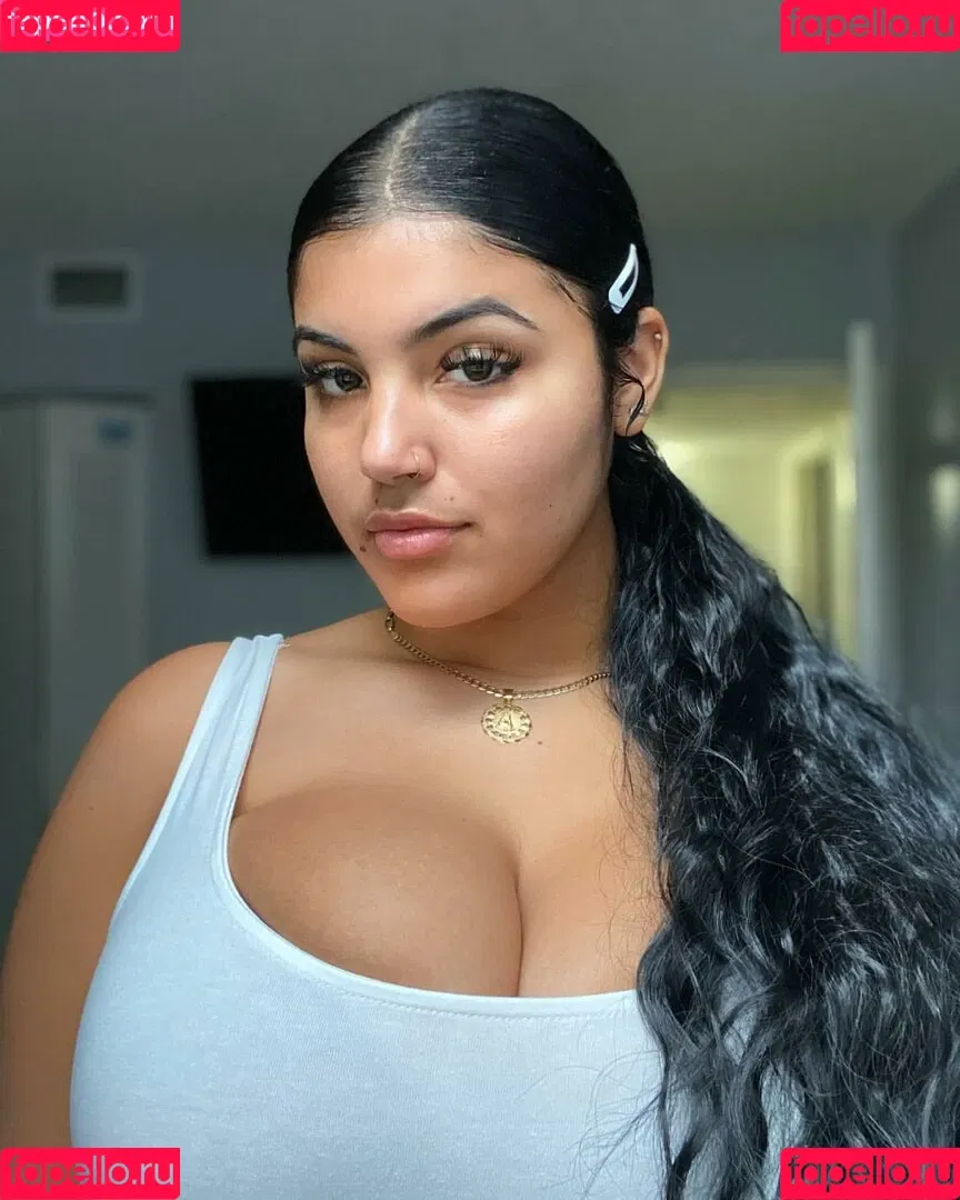 Marian Tatte Onlyfans Photo Gallery 