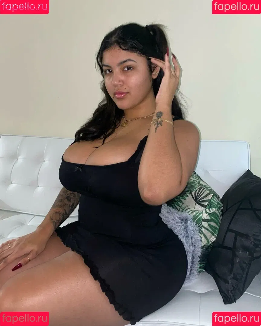 Marian Tatte Onlyfans Photo Gallery 
