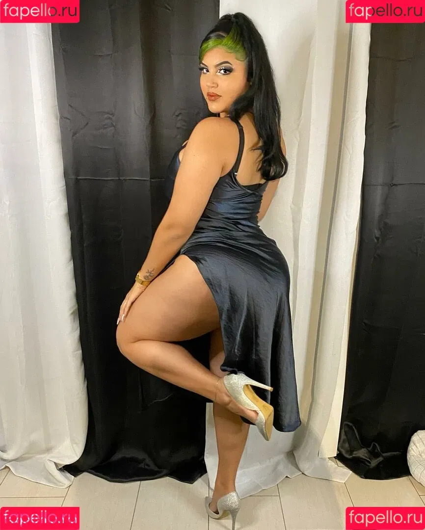 Marian Tatte Onlyfans Photo Gallery 