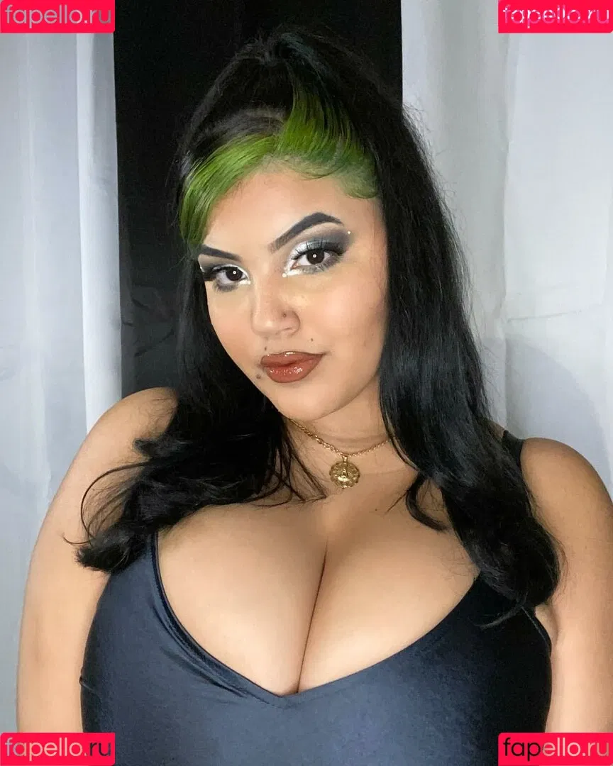 Marian Tatte Onlyfans Photo Gallery 