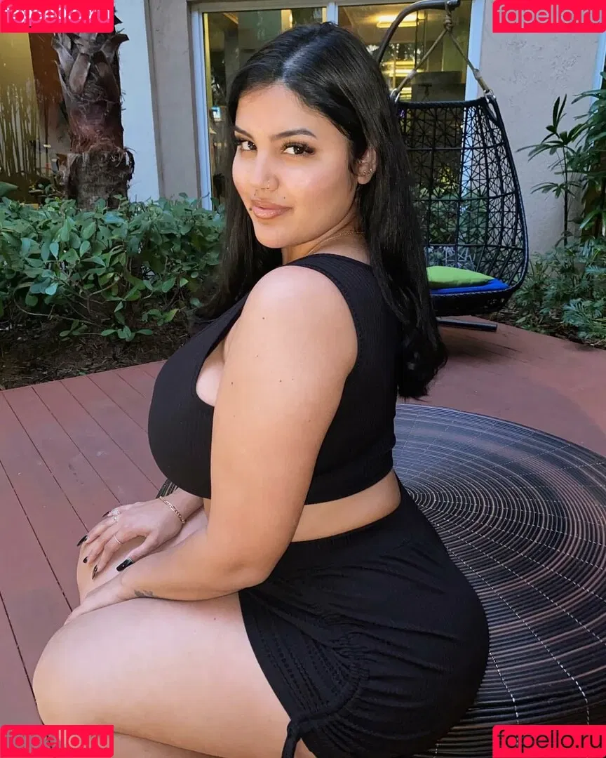 Marian Tatte Onlyfans Photo Gallery 