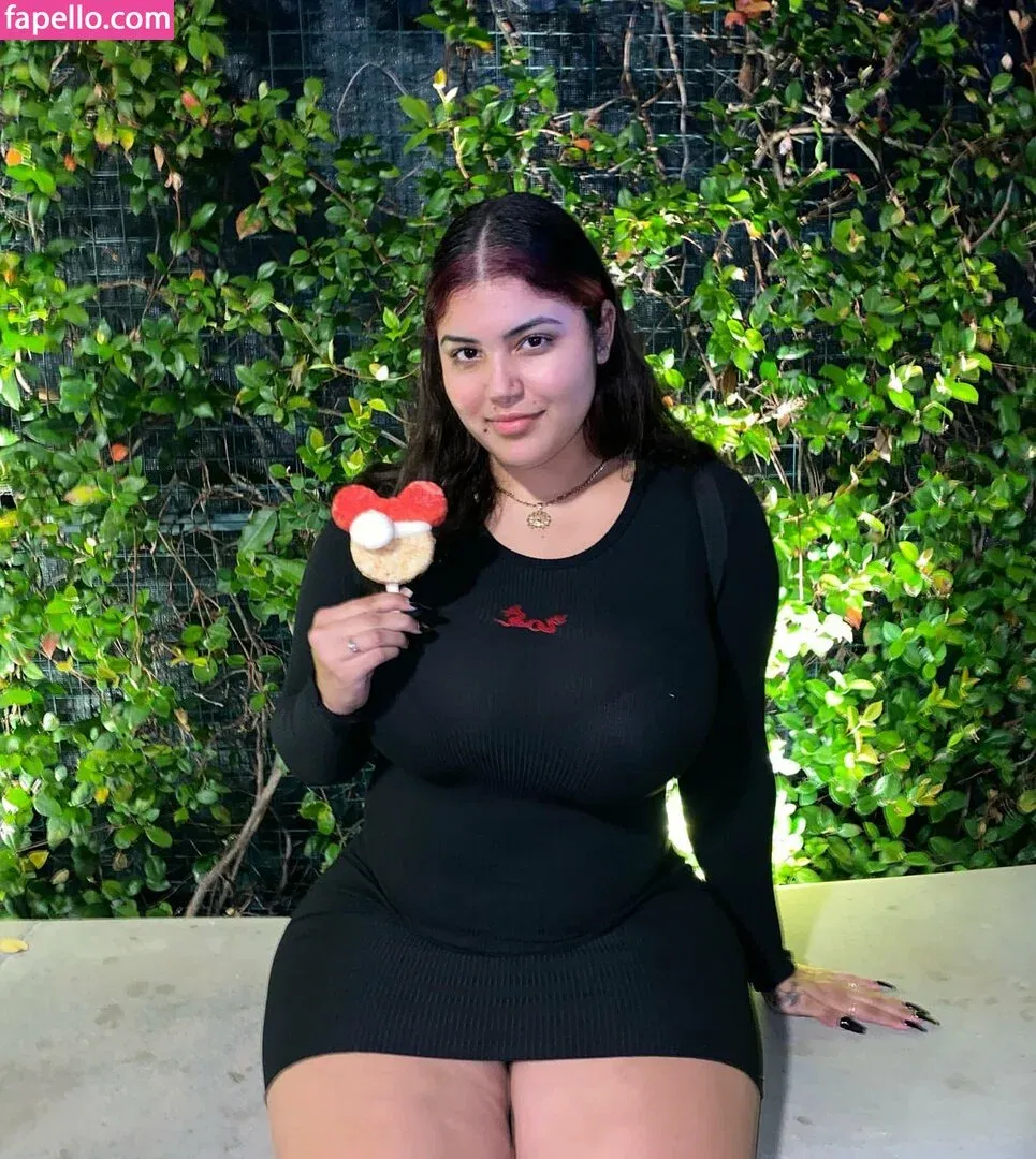 Marian Tatte Onlyfans Photo Gallery 