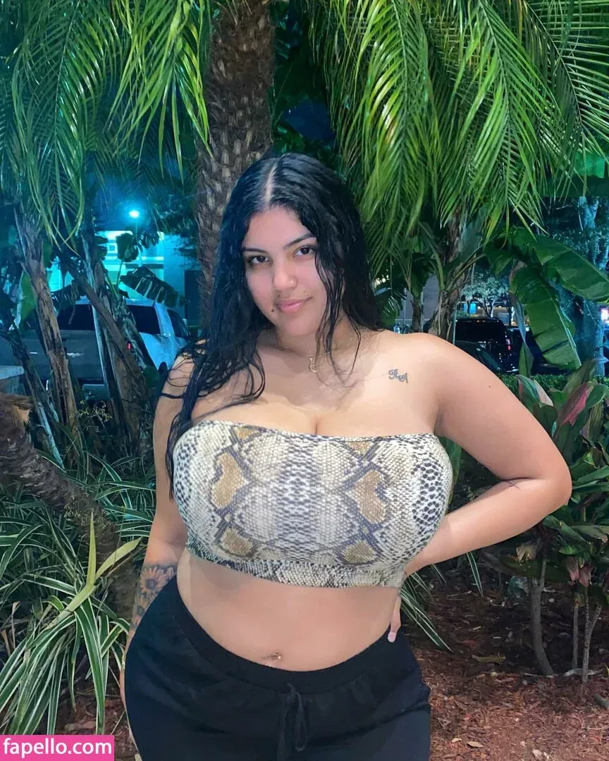 Marian Tatte Onlyfans Photo Gallery 