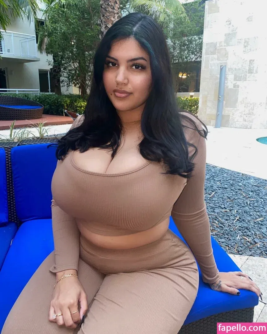 Marian Tatte Onlyfans Photo Gallery 