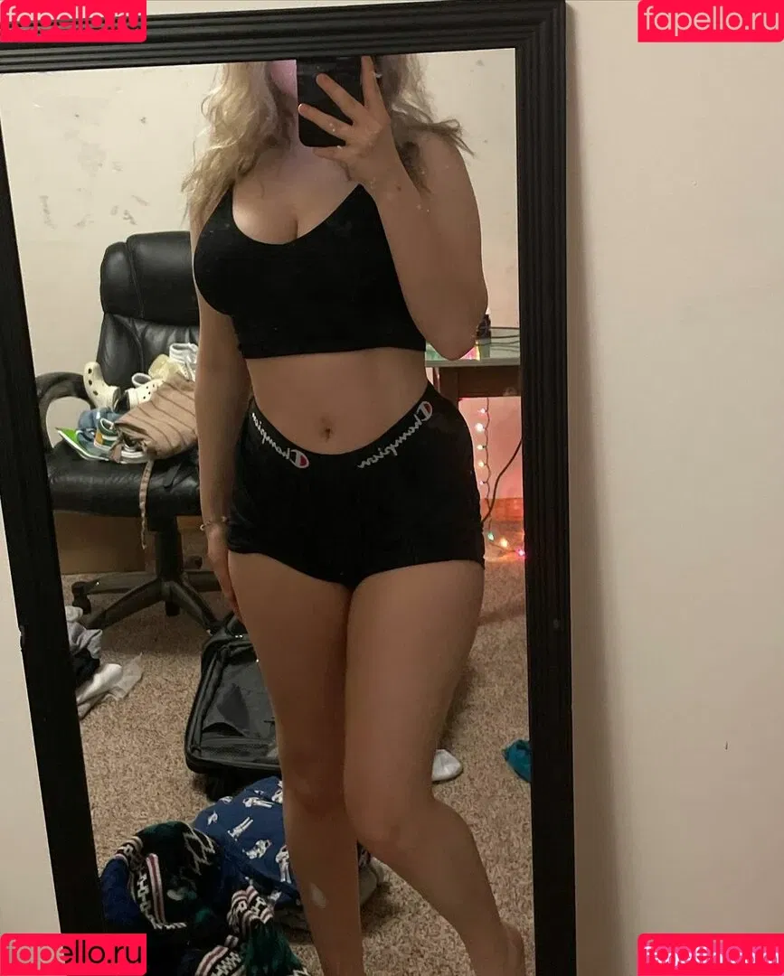 Xfume Onlyfans Photo Gallery 