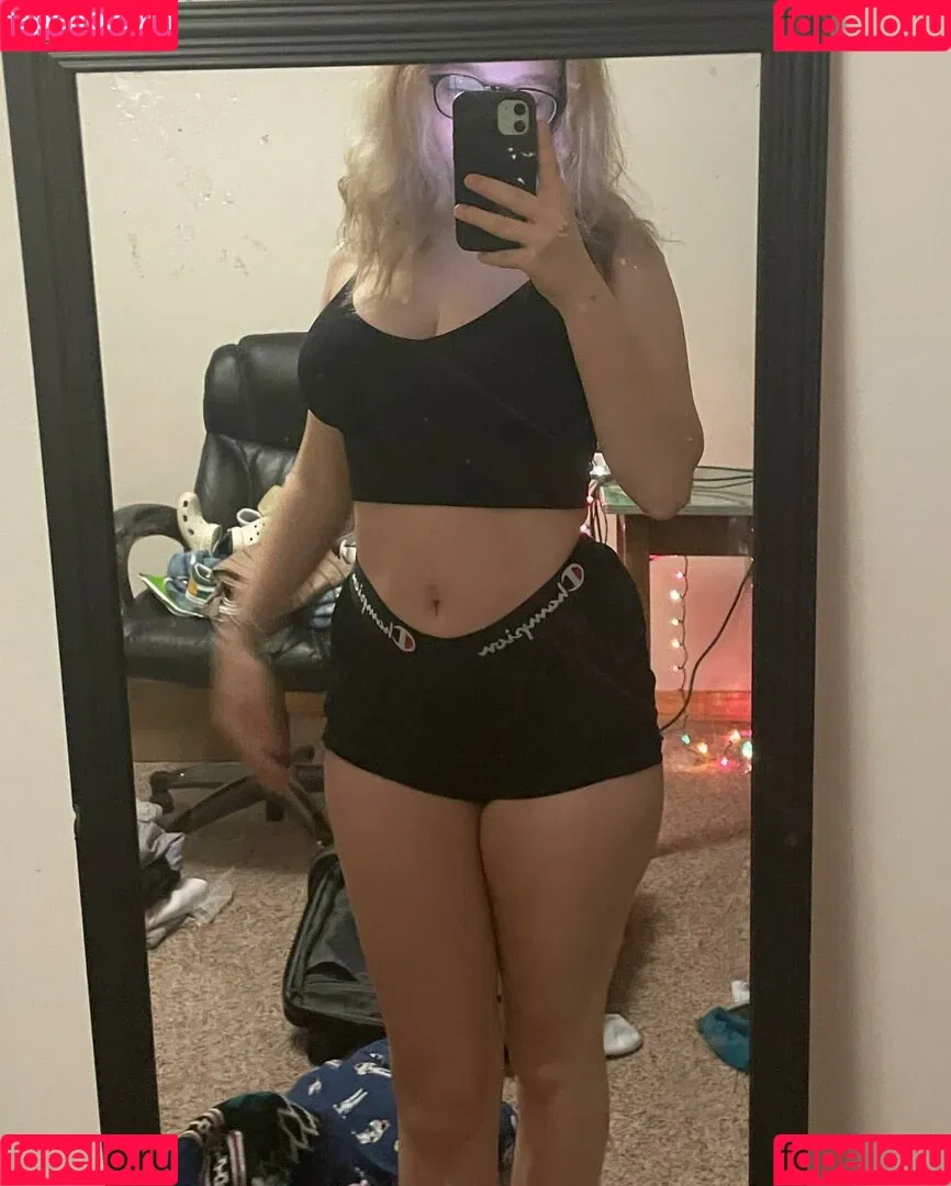 Xfume Onlyfans Photo Gallery 