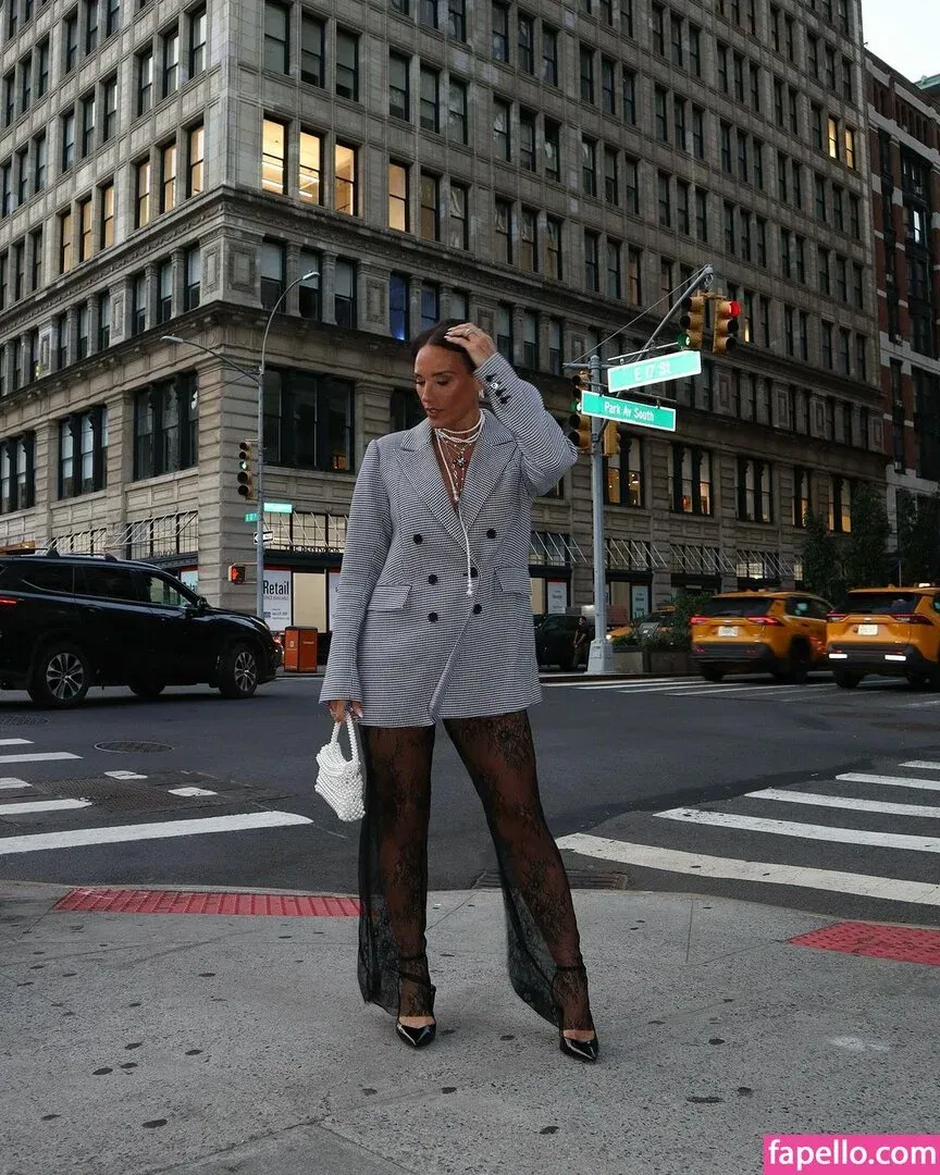 Heidi D'Amelio Onlyfans Photo Gallery 