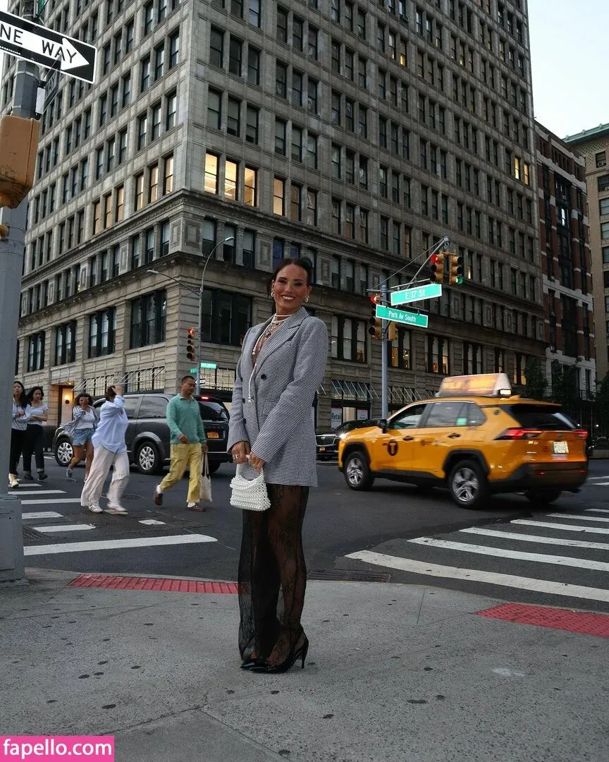 Heidi D'Amelio Onlyfans Photo Gallery 