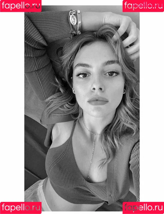 Melis Sezen Onlyfans Photo Gallery 