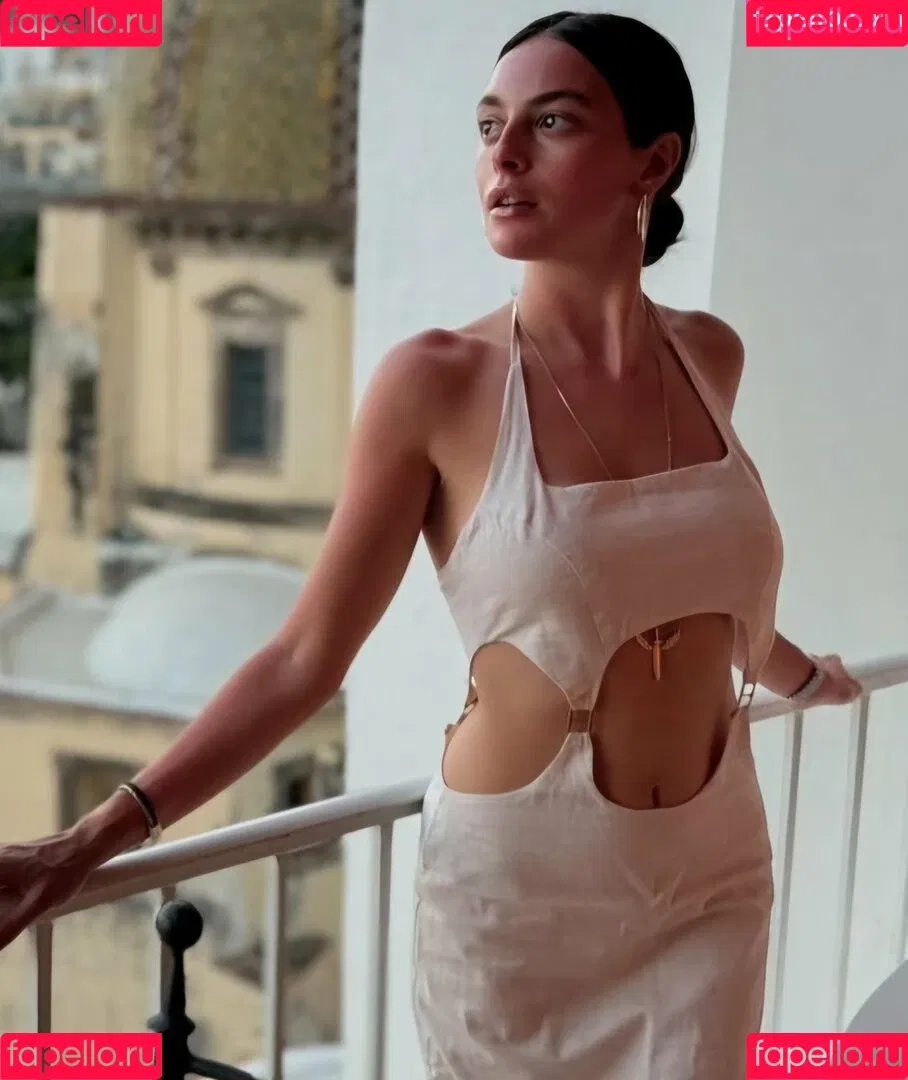 Melis Sezen Onlyfans Photo Gallery 