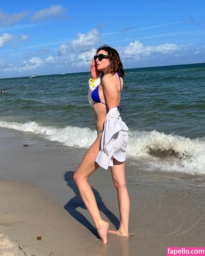 Melis Sezen Onlyfans Photo Gallery 