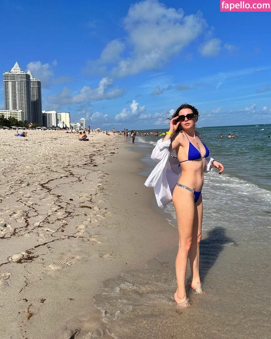 Melis Sezen Onlyfans Photo Gallery 