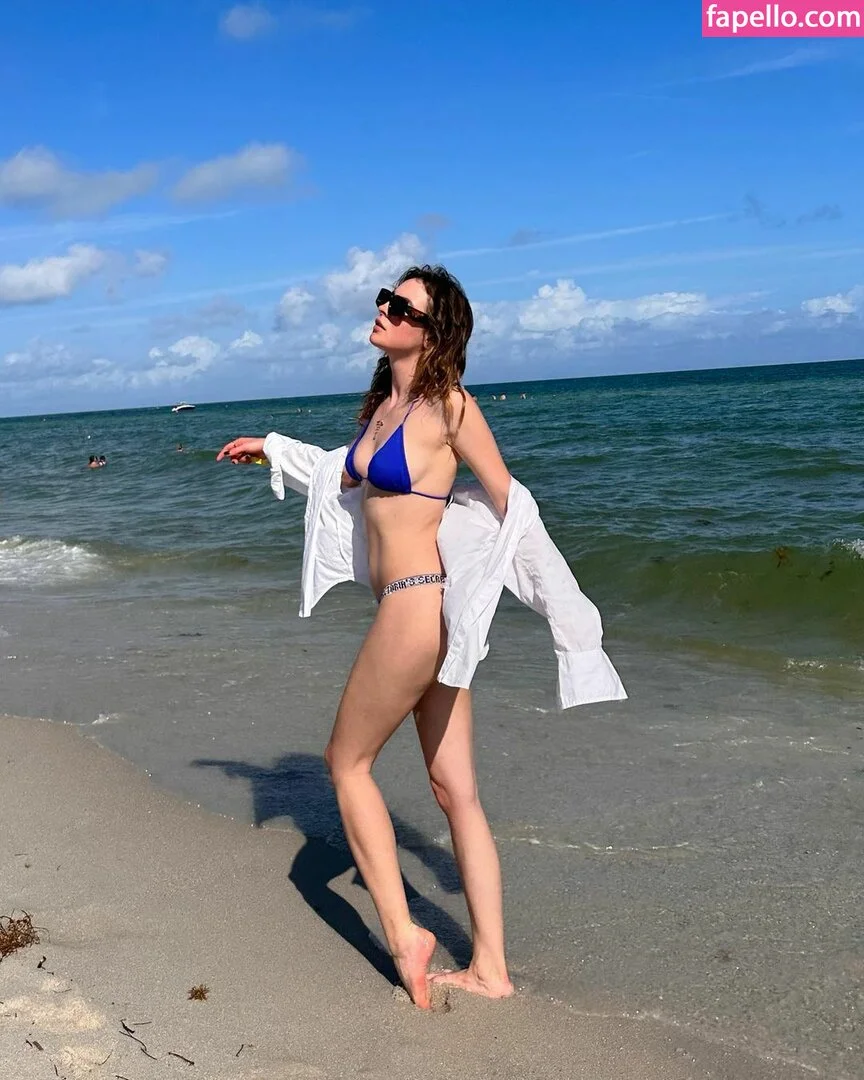 Melis Sezen Onlyfans Photo Gallery 