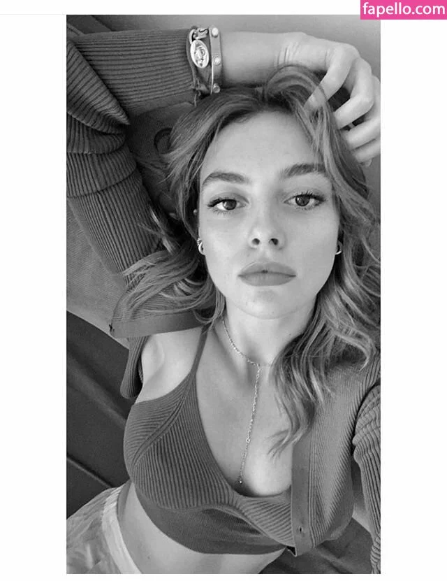 Melis Sezen Onlyfans Photo Gallery 