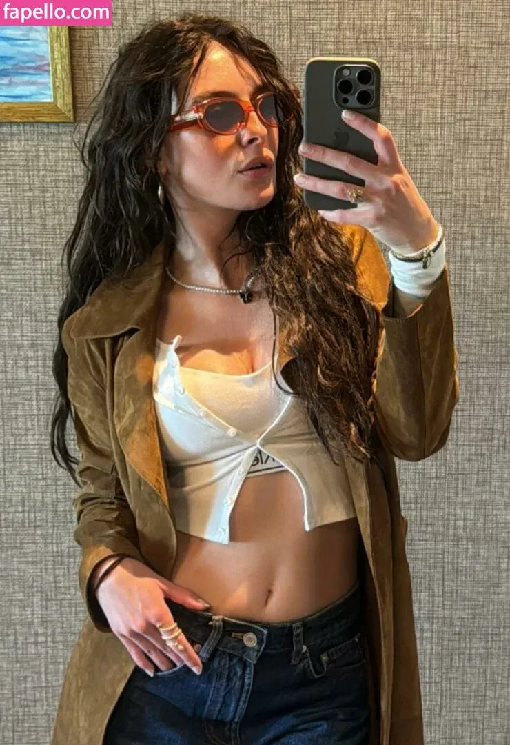 Melis Sezen Onlyfans Photo Gallery 