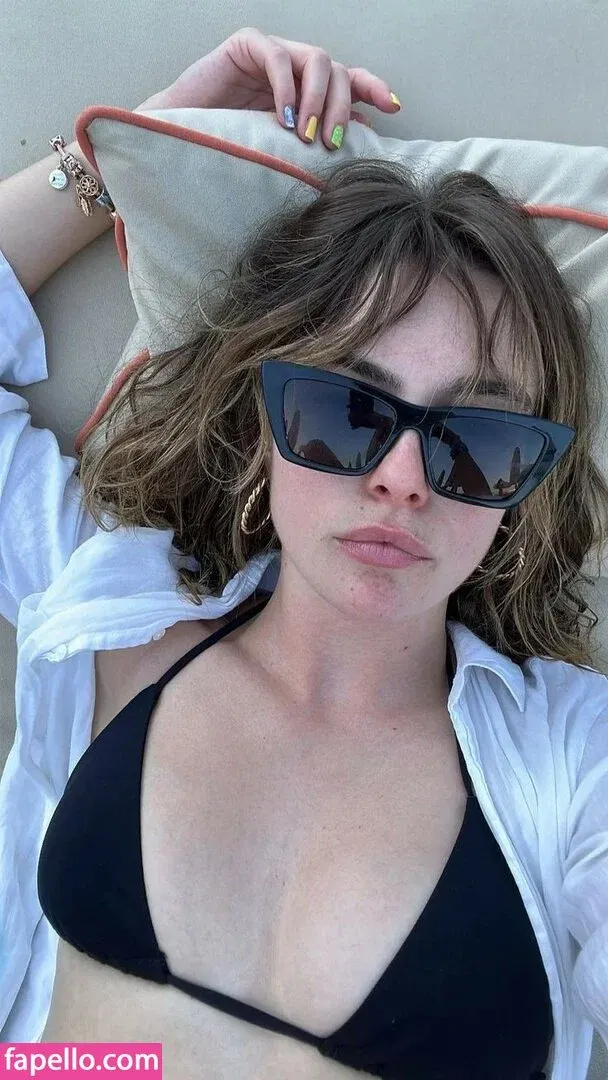 Melis Sezen Onlyfans Photo Gallery 