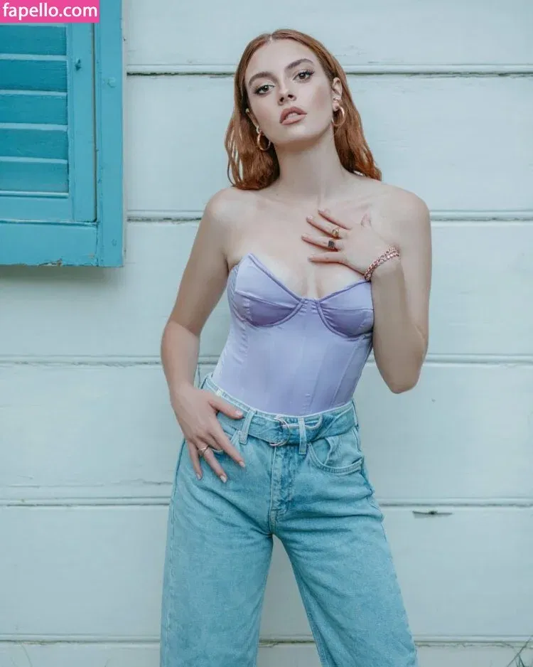 Melis Sezen Onlyfans Photo Gallery 