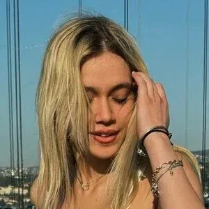 Beril Şahin Onlyfans Photo Gallery 