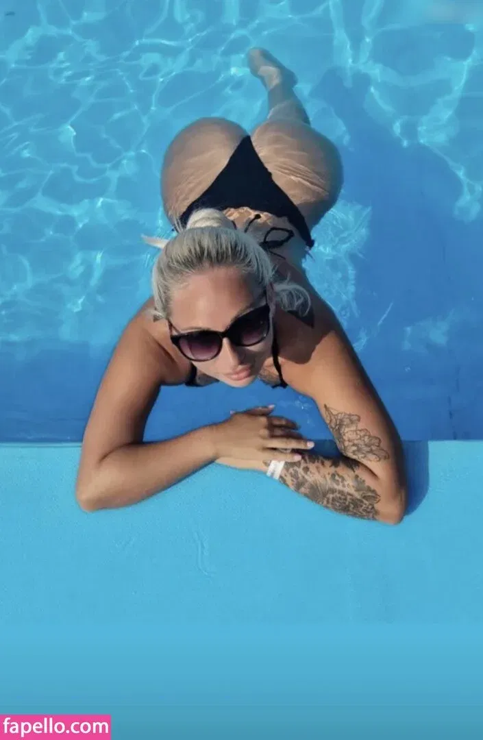 Evelin Kozma Onlyfans Photo Gallery 