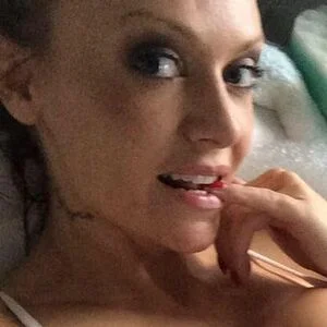 Leah Hanna Onlyfans Photo Gallery 