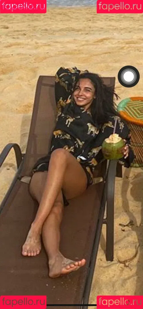 Salma Abu Deif Onlyfans Photo Gallery 