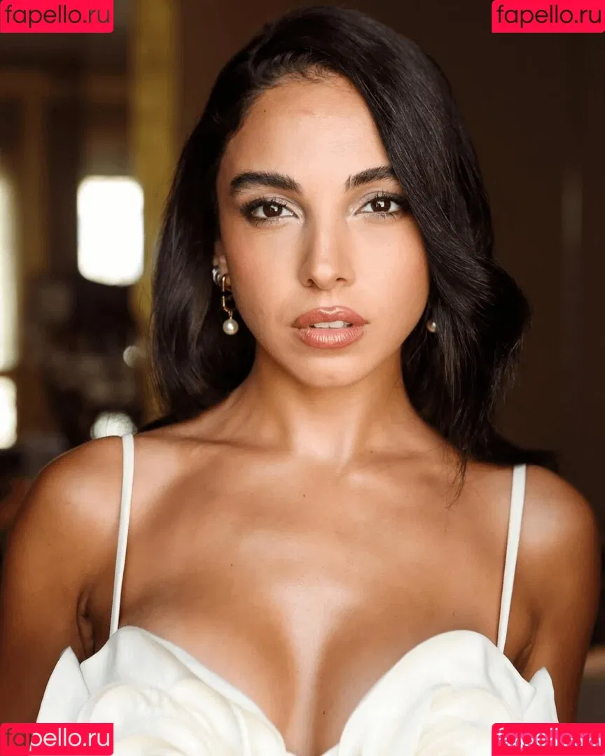 Salma Abu Deif Onlyfans Photo Gallery 