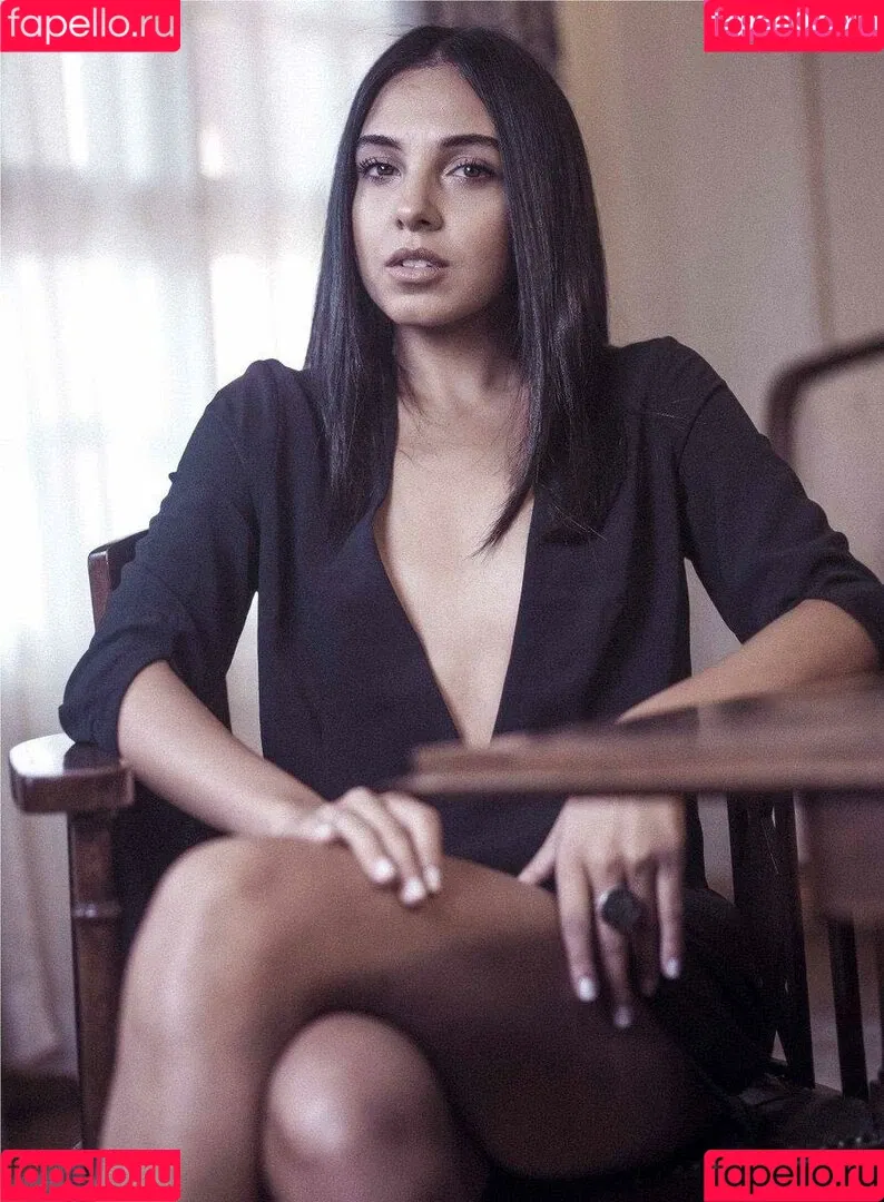 Salma Abu Deif Onlyfans Photo Gallery 