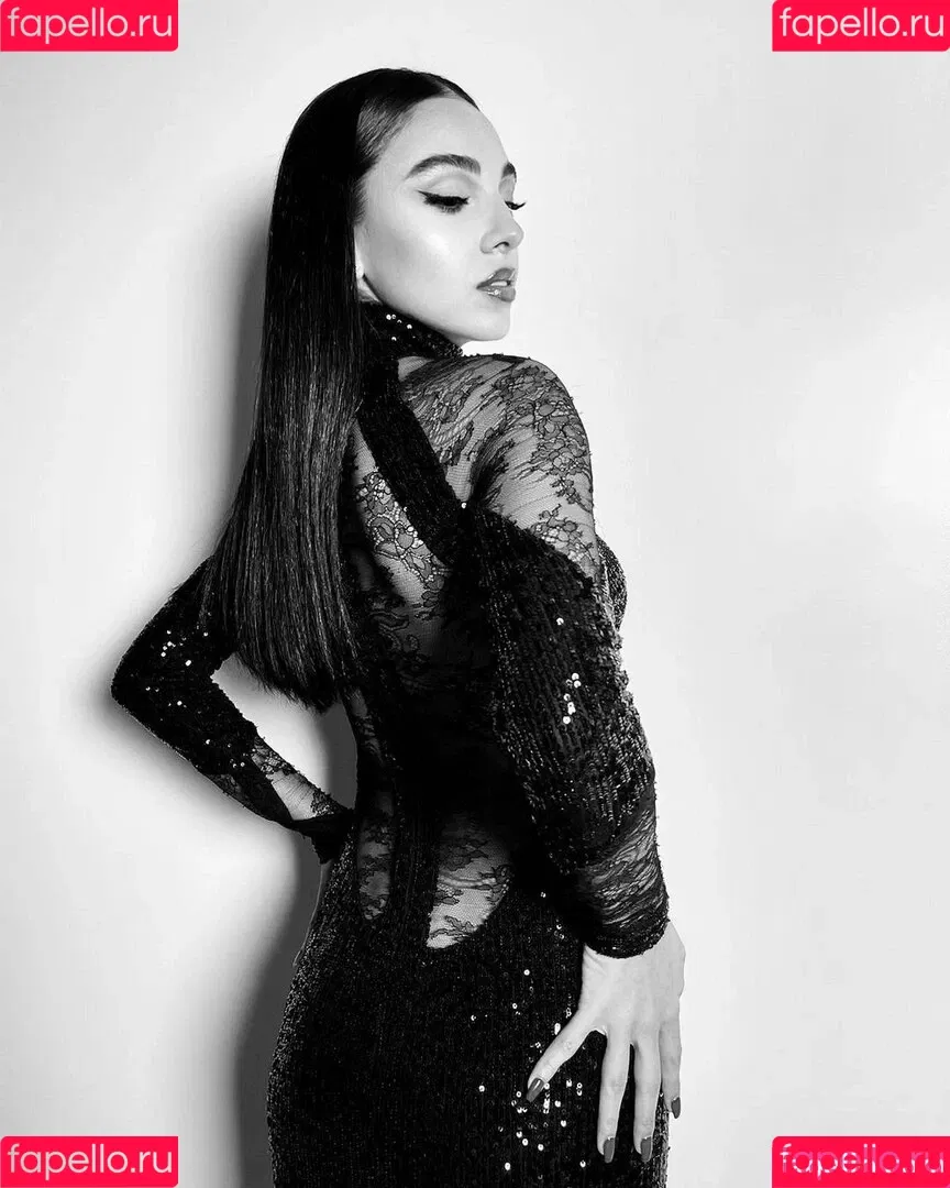 Salma Abu Deif Onlyfans Photo Gallery 