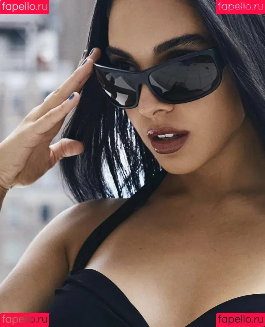 Salma Abu Deif Onlyfans Photo Gallery 