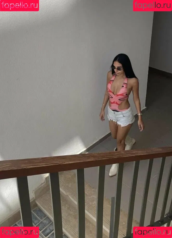 Salma Abu Deif Onlyfans Photo Gallery 