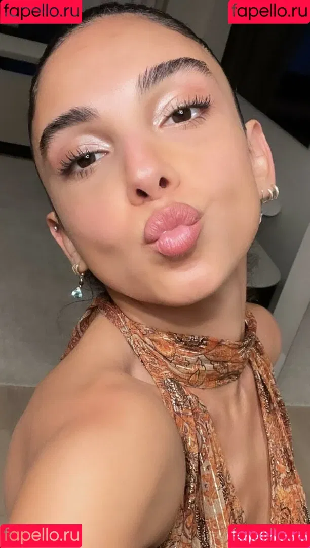 Salma Abu Deif Onlyfans Photo Gallery 