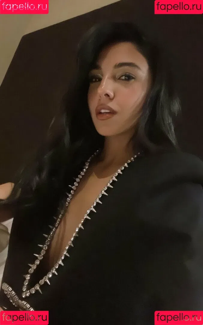 Salma Abu Deif Onlyfans Photo Gallery 