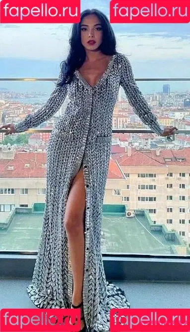 Salma Abu Deif Onlyfans Photo Gallery 