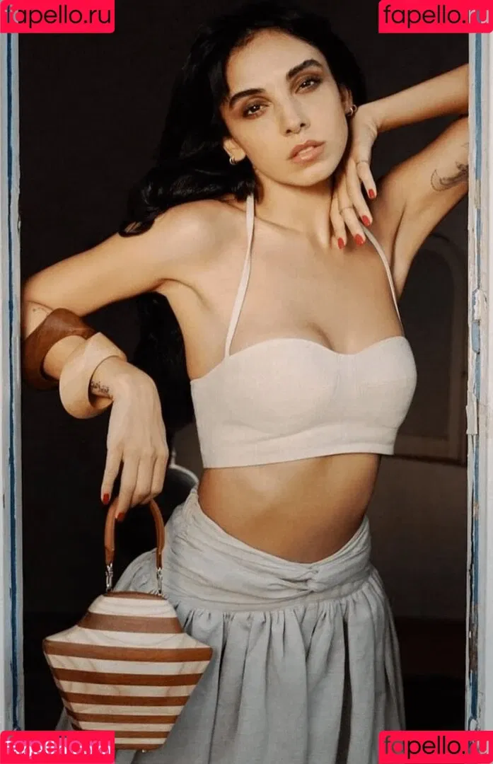 Salma Abu Deif Onlyfans Photo Gallery 