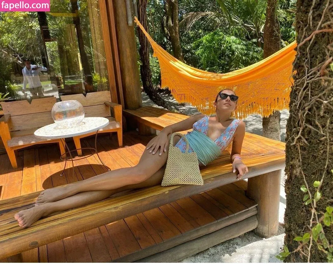 Salma Abu Deif Onlyfans Photo Gallery 