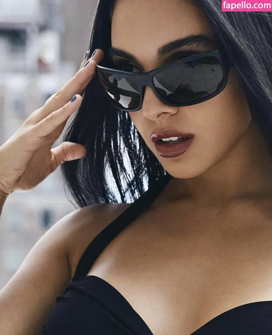 Salma Abu Deif Onlyfans Photo Gallery 