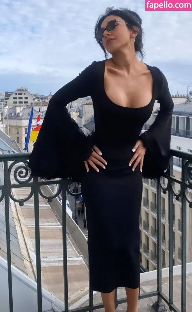 Salma Abu Deif Onlyfans Photo Gallery 