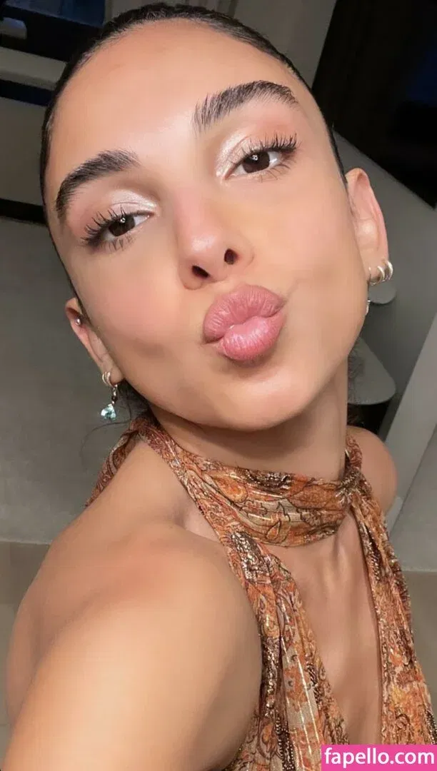 Salma Abu Deif Onlyfans Photo Gallery 