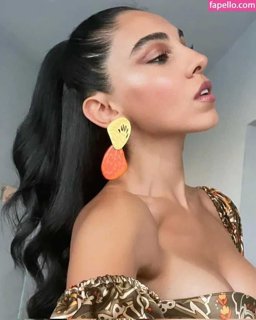 Salma Abu Deif Onlyfans Photo Gallery 