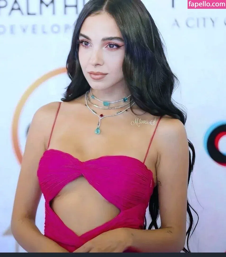 Salma Abu Deif Onlyfans Photo Gallery 