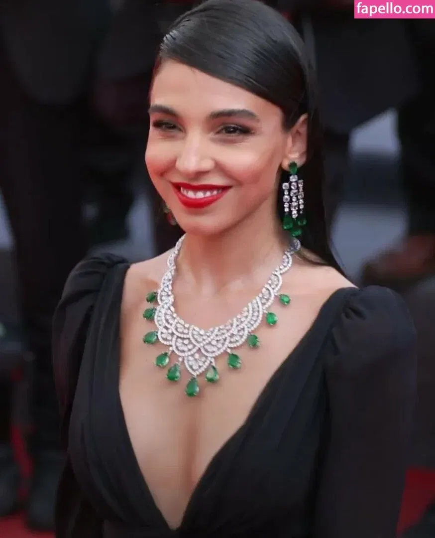 Salma Abu Deif Onlyfans Photo Gallery 