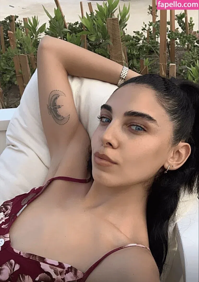 Salma Abu Deif Onlyfans Photo Gallery 