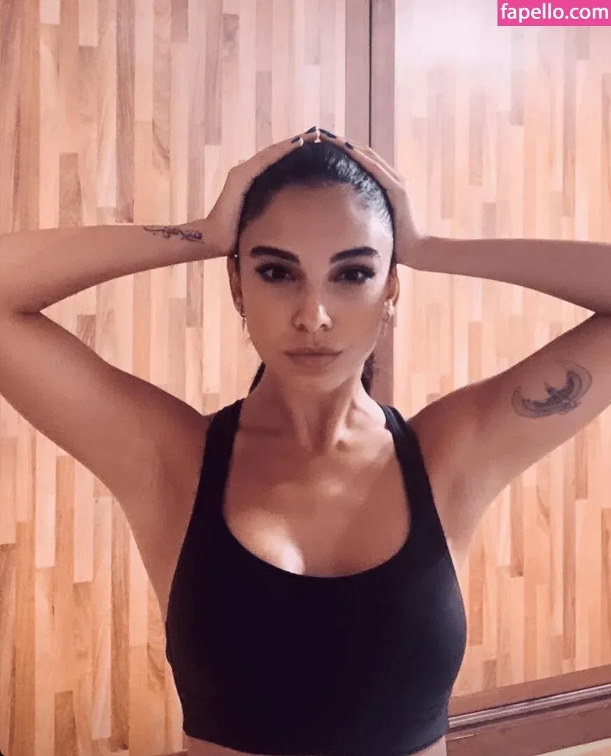 Salma Abu Deif Onlyfans Photo Gallery 