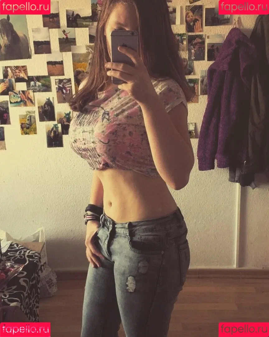 Nessi.rxh Onlyfans Photo Gallery 