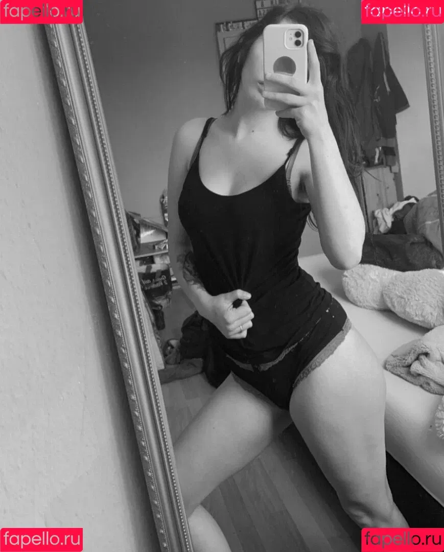Nessi.rxh Onlyfans Photo Gallery 