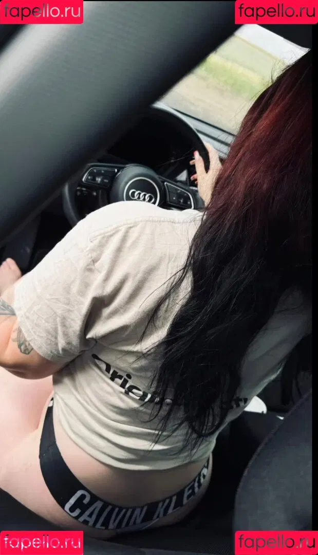 Nessi.rxh Onlyfans Photo Gallery 